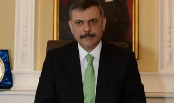 Bakan Çiftçi: Tüm ekiplerimizle sahadayız