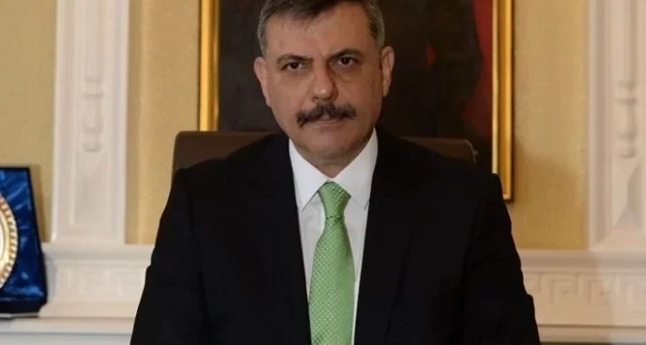 Bakan Çiftçi: Tüm ekiplerimizle sahadayız