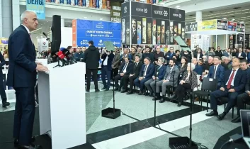 Bakan Ersoy: “1.300 Halk Kütüphanesiyle 800 Bin Metrekareye Ulaşarak Rekor Kırdık”
