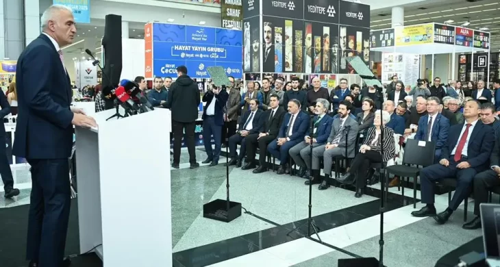 Bakan Ersoy: “1.300 Halk Kütüphanesiyle 800 Bin Metrekareye Ulaşarak Rekor Kırdık”