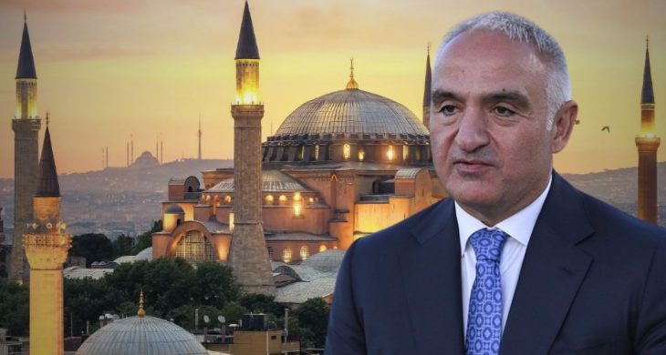 Bakan Ersoy: Ayasofya’da zemin restorasyonla tamamen korunuyor
