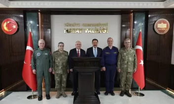 Bakan Güler Hatay Valiliği’ni ziyaret etti
