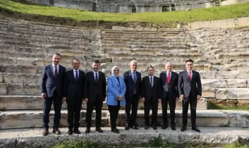 Bakan Gürlek, Düzce’de Konuralp Antik Tiyatrosu’nu ziyaret etti