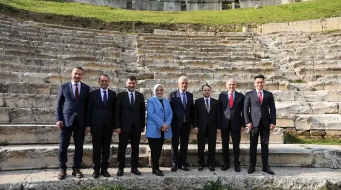 Bakan Gürlek, Düzce’de Konuralp Antik Tiyatrosu’nu ziyaret etti