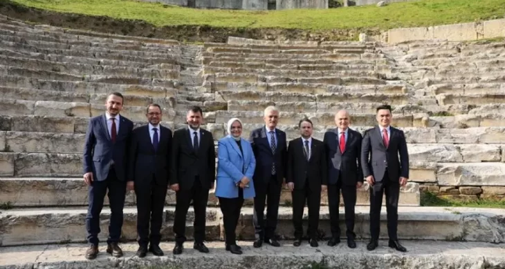 Bakan Gürlek, Düzce’de Konuralp Antik Tiyatrosu’nu ziyaret etti