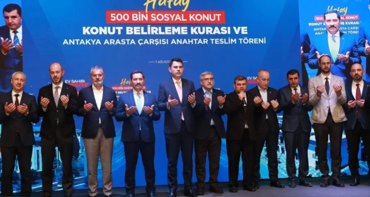 Bakan Kurum: Omuz omuza vererek zorlukları aştık