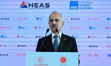 Bakan Uraloğlu: Bölünmüş yol ağını 30 bin kilometreye ulaştırdık