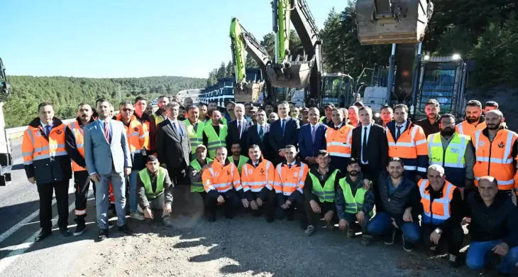 Bakan Uraloğlu: “Türkiye’yi güçlü yarınlara hazırlıyoruz”