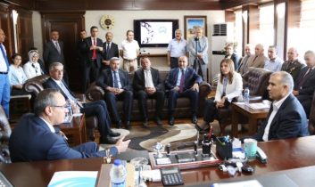 Bakanlar Rektör Şahin’i Ziyaret Etti