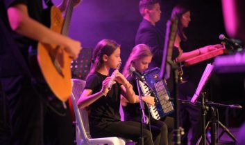 MOD10 Gençlik Orkestrası Altınova’da kurtuluş coşkusu yaşattı