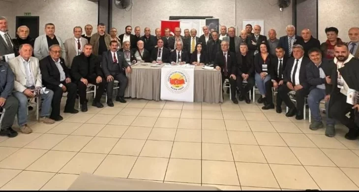 Basın Vakfı’nda Yılmaz Karaca güven tazeledi