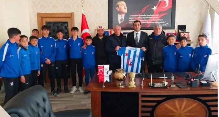 Başkan Barış Koç’tan Şampiyon U14 Futbol takımına tebrik