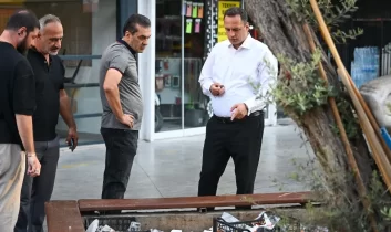 Başkan Eşki’den, Bornova’nın kalbinde sabah temizliği