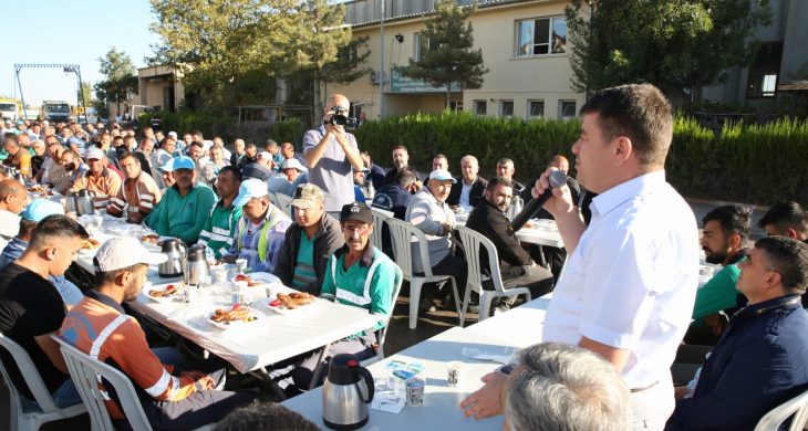 Başkan Dinçer’den Belediye Personellerine Müjde