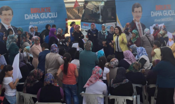 Yeni Türkiye’nin Mimarları: KADINLARIMIZ!