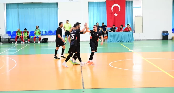 Battalgazi Belediyespor final yolunda avantajı kaptı