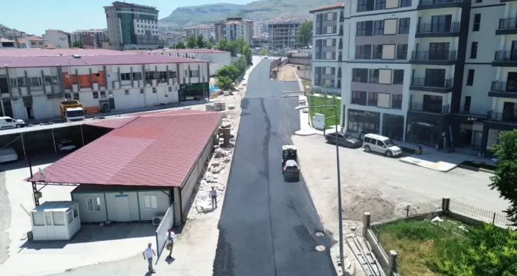Battalgazi’de Selçuklu Mahallesi’nin yolu asfaltla yenilendi