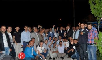 Mhp Milletvekili Adayları Bayıraltı bölgesine gece çıkarma yaptı
