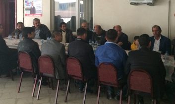 Bayıraltı Muhtarları MHP Milletvekili A.Adayı KARACAER’e Destek
