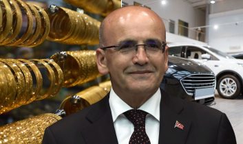 Bazı mesleklere yıllık harç zorunluluğu geliyor
