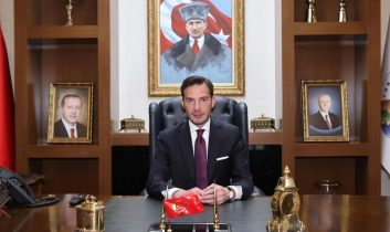 Belediye başkanının makam odasında dinleme cihazı bulundu: 2 kişi tutuklandı