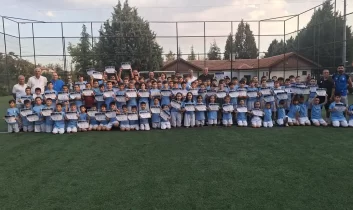 Beypazarı’nda yaz spor okullarına katılan 180 öğrenci sertifikalarını aldı