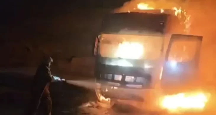 Belen’de seyir halindeki TIR’da yangın çıktı