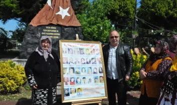 Beşikdüzü’nde 26 yıl önce deniz faciasında hayatını kaybeden 38 kişi unutulmadı