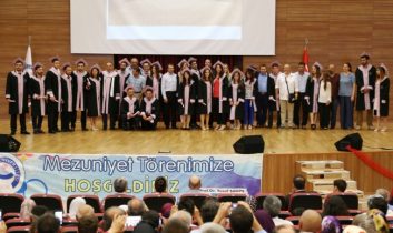 Her Zaman Sevdiğiniz  İşi Yapmaya Çalışın