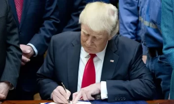 Beyaz Saray’dan İran mesajı: Nihai karar Trump’a ait