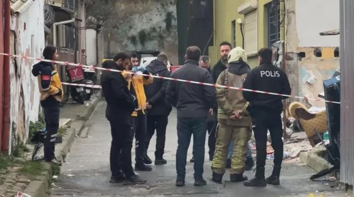 Beyoğlu’nda yangın faciası: 1 bebek hayatını kaybetti