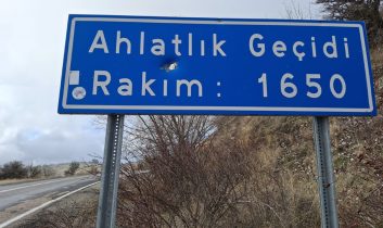 Karayolları ekipleri sürücüleri sis nedeniyle uyardı