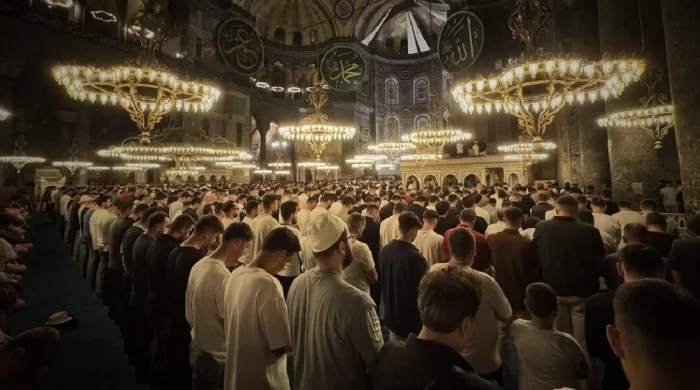 Bin aydan hayırlı gece: Kadir Gecesi bugün idrak edilecek