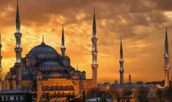 Bin aydan hayırlı gece: Kadir Gecesi pazartesi idrak edilecek