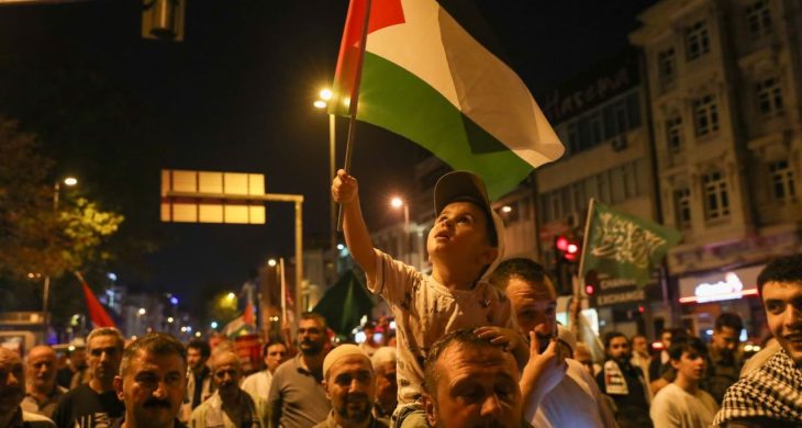 Binlerce kişi Fatih’te Gazze için yürüdü