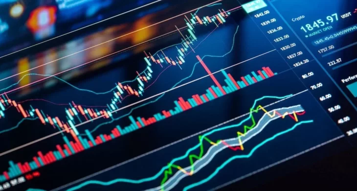 BIST 100 endeksi tarihi zirvesini yeniledi