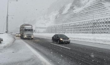 Bolu Dağı geçişinde kar etkili oluyor