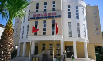Bornova’da eğitim yatırımlarına bir yenisi daha eklendi