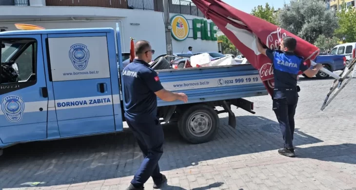 Bornova’da kaldırım ve yol işgallerine sıkı denetim