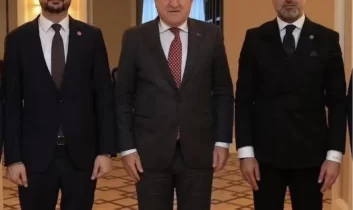 Burdur’da köylere büyük yatırım: 30 köye modern halı saha