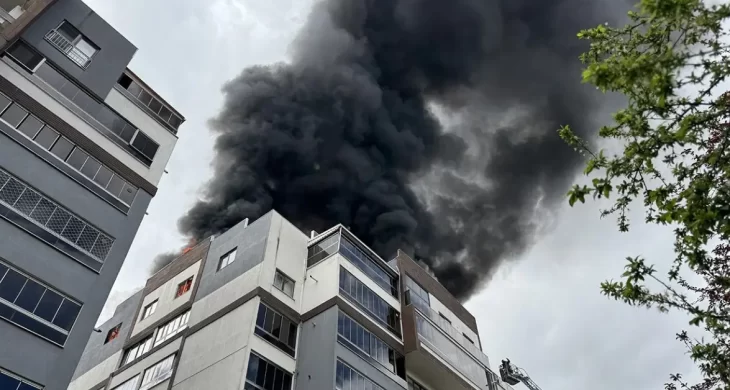 Bursa’da 8 katlı apartmanda yangın