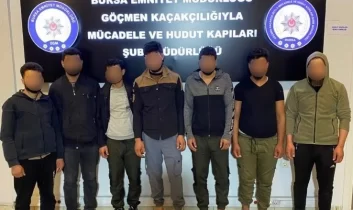 Bursa’da göçmen kaçakçılarına darbe, 3 ilçede operasyon düzenlendi