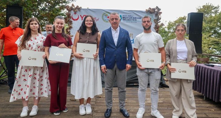 Büyükakın, soydaş gençlerle buluştu