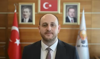 Büyükgümüş’ten Özgür Özel’e tepki: “Böyle arsızca bir siyaset anlayışı olabilir mi?”