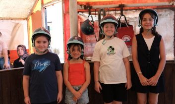 Büyükşehir’den 22 bin 686 çocuğa binicilik eğitimi