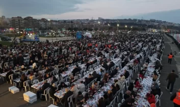 Büyükşehir’in iftar buluşmaları Süleymanpaşa ile taçlandı