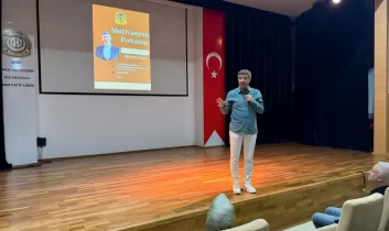 Çekmeköy’de öğrencilere LGS ve YKS semineri düzenlendi