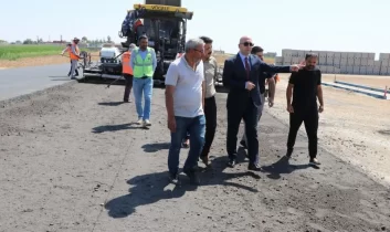 Ceylanpınar-Kızıltepe yolunda çalışmalar hızla sürüyor