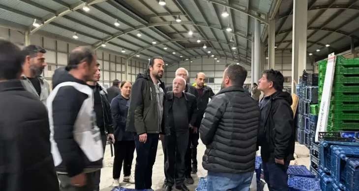 CHP Beypazarı İlçe Başkanı Hasan Kostak eylemdeki madencileri ziyaret etti
