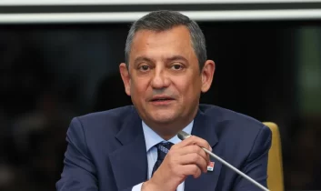 CHP’de gözler salı gününde: Özel kürsüye çıkıyor